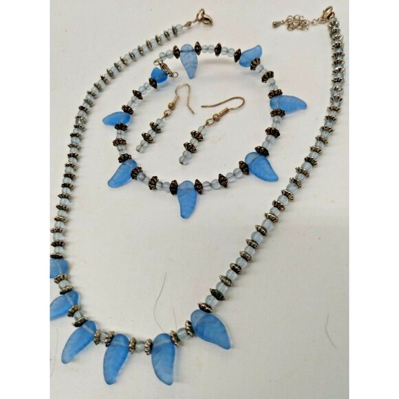 Handstrung Parure Ice Blue Acrylic Necklace, Bracelet & Earrings Set  Metal Bead - Picture 8 of 12